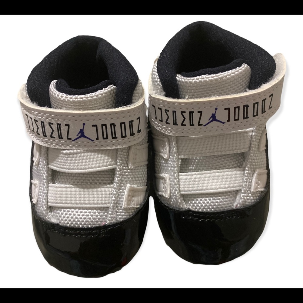 EUC 2C JORDAN 11 RETRO CB 'CONCORD' Crib Shoes